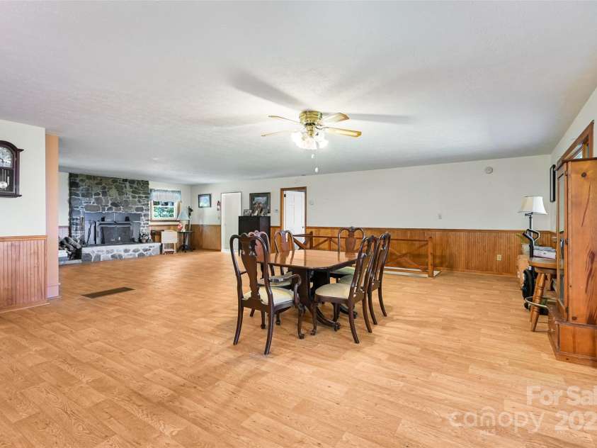 371 Heatherly Heights Road, Saluda, NC 28773.  MLS# CAR4297768, YatesRealty ID 1921. 