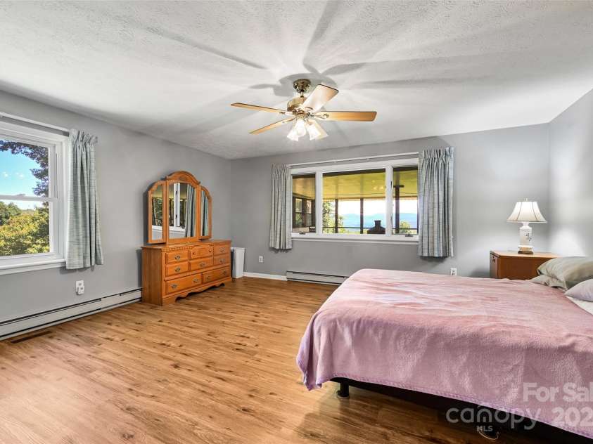 371 Heatherly Heights Road, Saluda, NC 28773.  MLS# CAR4297768, YatesRealty ID 1921. 