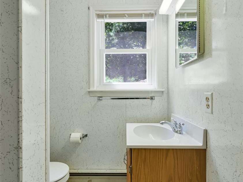 371 Heatherly Heights Road, Saluda, NC 28773.  MLS# CAR4297768, YatesRealty ID 1921. 