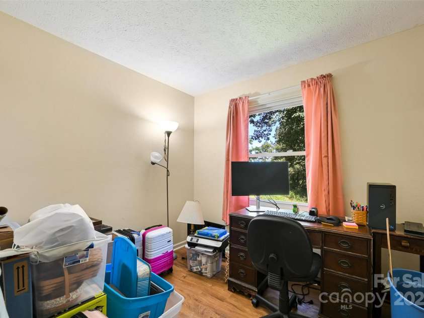 371 Heatherly Heights Road, Saluda, NC 28773.  MLS# CAR4297768, YatesRealty ID 1921. 