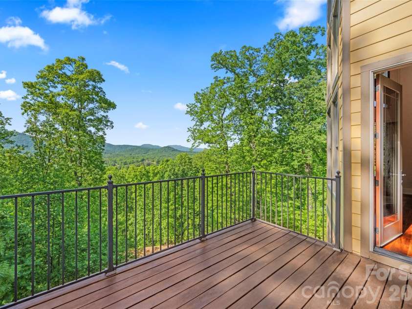556 High Pines Loop, Lake Lure, NC 28746.  MLS# CAR4375948, YatesRealty ID 19210. 