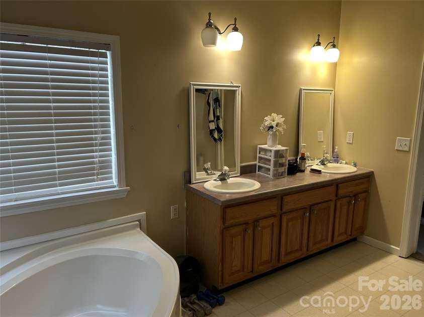 322 Balmy Lane, Rutherfordton, NC 28139.  MLS# CAR4352405, YatesRealty ID 19211. 