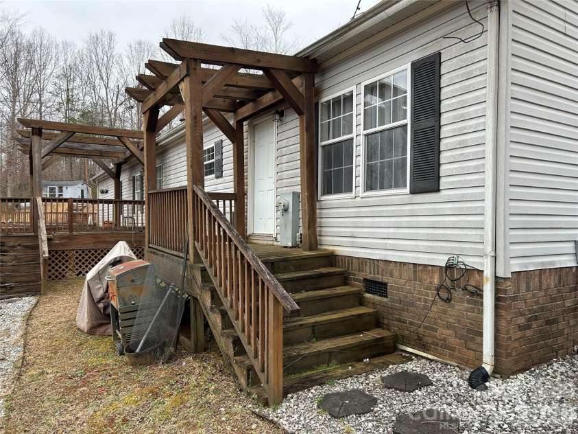 322 Balmy Lane, Rutherfordton, NC 28139.  MLS# CAR4352405, YatesRealty ID 19211. 