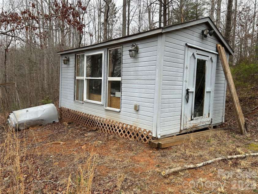 322 Balmy Lane, Rutherfordton, NC 28139.  MLS# CAR4352405, YatesRealty ID 19211. 