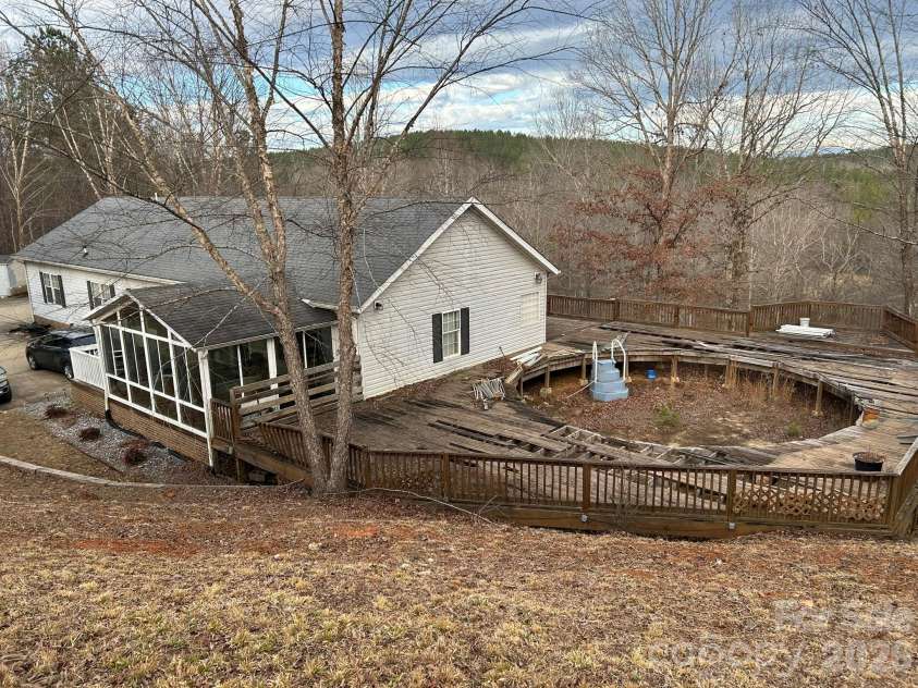 322 Balmy Lane, Rutherfordton, NC 28139.  MLS# CAR4352405, YatesRealty ID 19211. 
