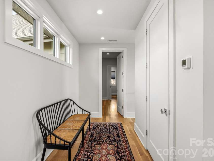 162 Riverbend Forest Drive, Asheville, NC 28805.  MLS# CAR4342488, YatesRealty ID 19215. 