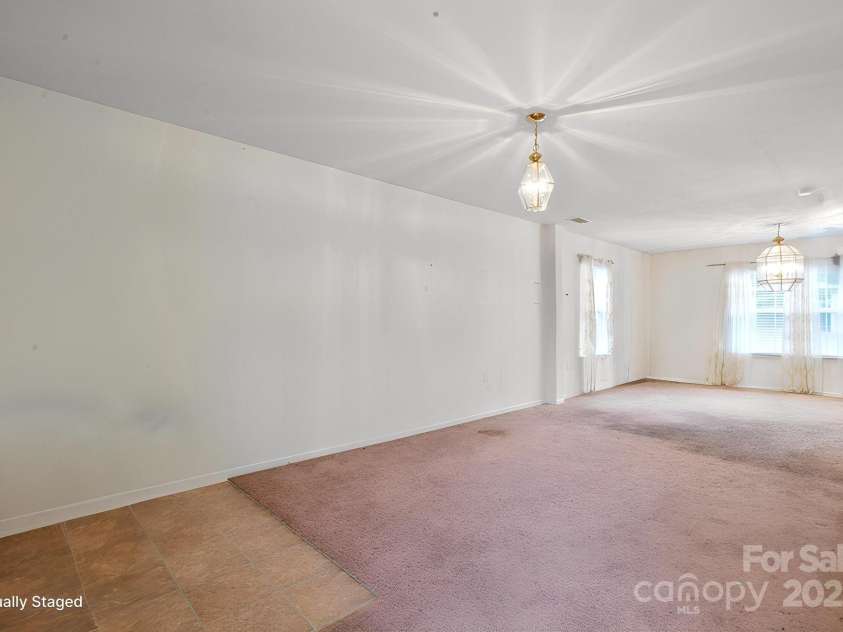 3627 Alexander Forest Drive, Charlotte, NC 28269.  MLS# CAR4227346, YatesRealty ID 19217. 