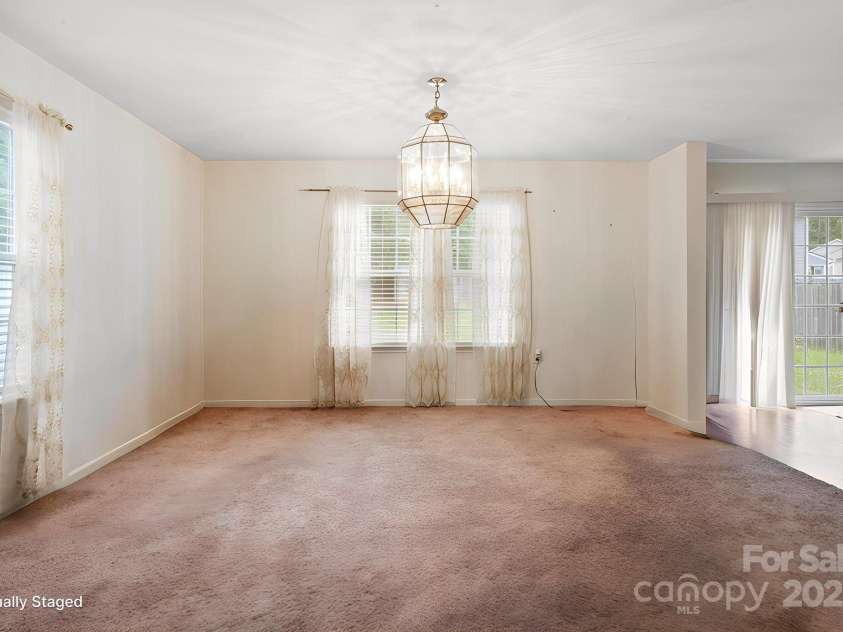 3627 Alexander Forest Drive, Charlotte, NC 28269.  MLS# CAR4227346, YatesRealty ID 19217. 