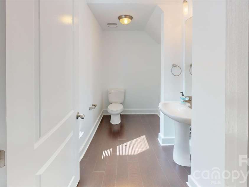 930 Steel House Boulevard, Charlotte, NC 28205.  MLS# CAR4362093, YatesRealty ID 19217. 