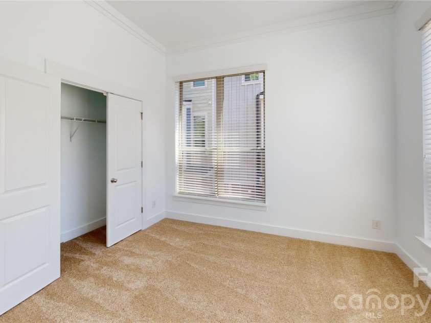 930 Steel House Boulevard, Charlotte, NC 28205.  MLS# CAR4362093, YatesRealty ID 19217. 