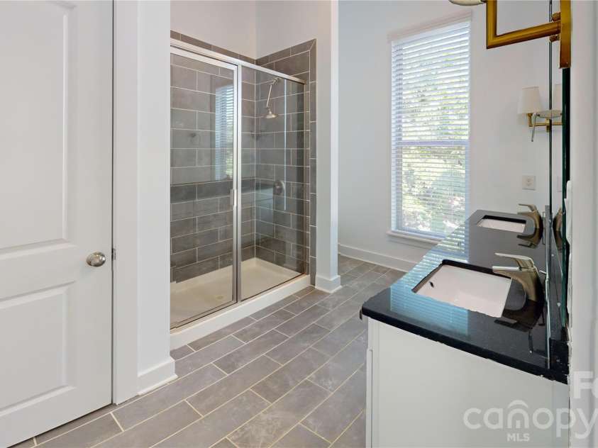 930 Steel House Boulevard, Charlotte, NC 28205.  MLS# CAR4362093, YatesRealty ID 19217. 