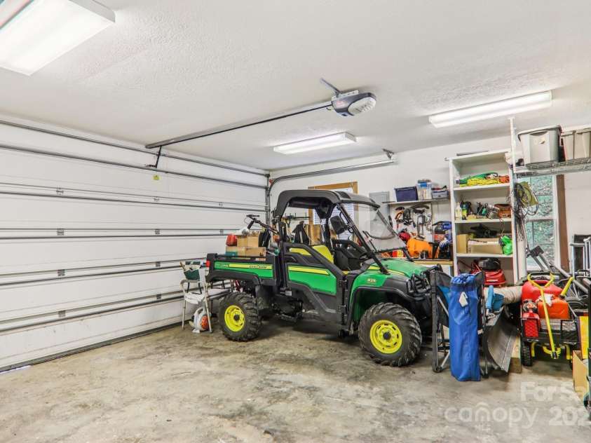 574 Appaloosa Trail, Waynesville, NC 28785.  MLS# CAR4269217, YatesRealty ID 19218. 