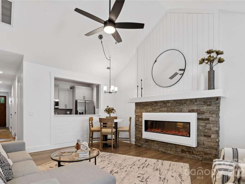 20 Heartleaf Circle, Arden, NC 28704.  MLS# CAR4205321, YatesRealty ID 1922. Similar Unit