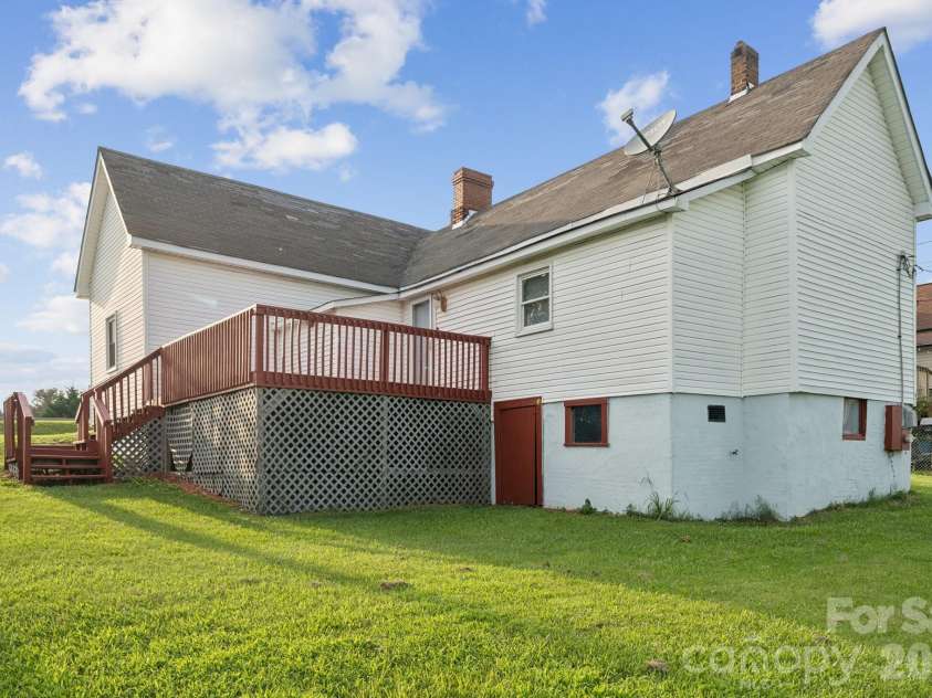 411 Central Avenue, Landis, NC 28088.  MLS# CAR4273594, YatesRealty ID 1922. Raised Deck overlooking Backyard