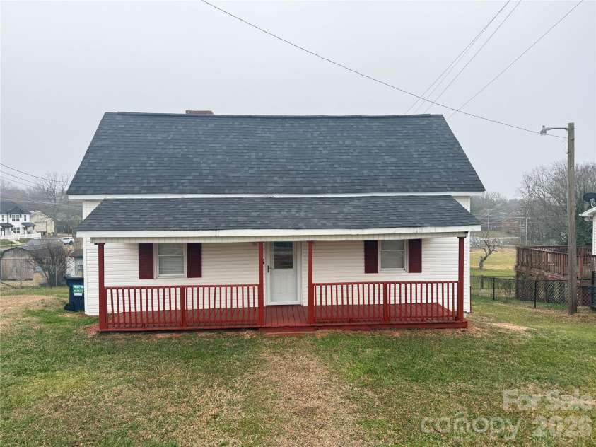 411 Central Avenue, Landis, NC 28088.  MLS# CAR4273594, YatesRealty ID 1922. Welcome!