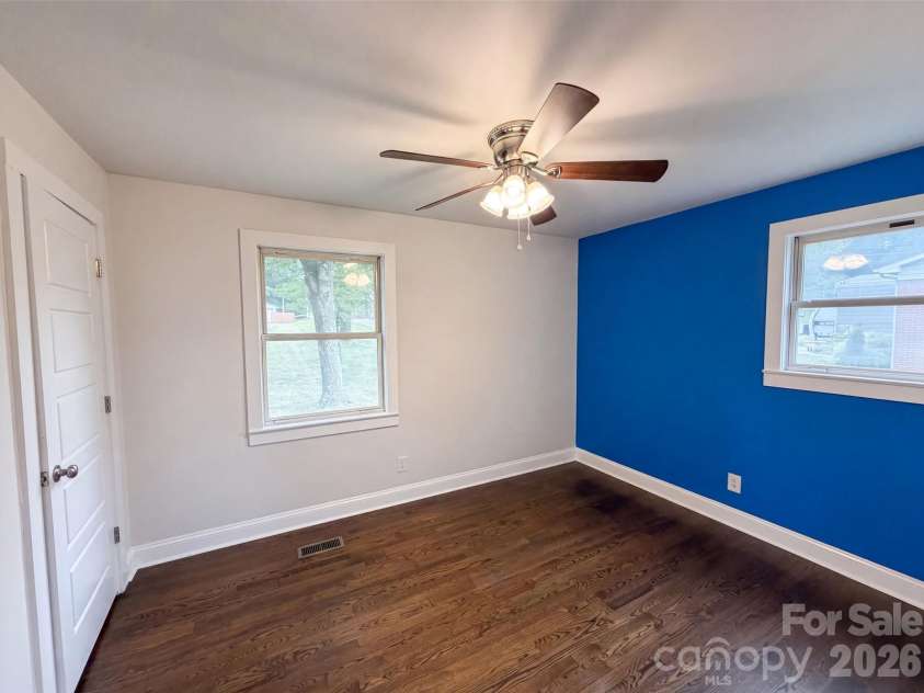 123 Rowe Street, Gastonia, NC 28056.  MLS# CAR4408478, YatesRealty ID 19220. 
