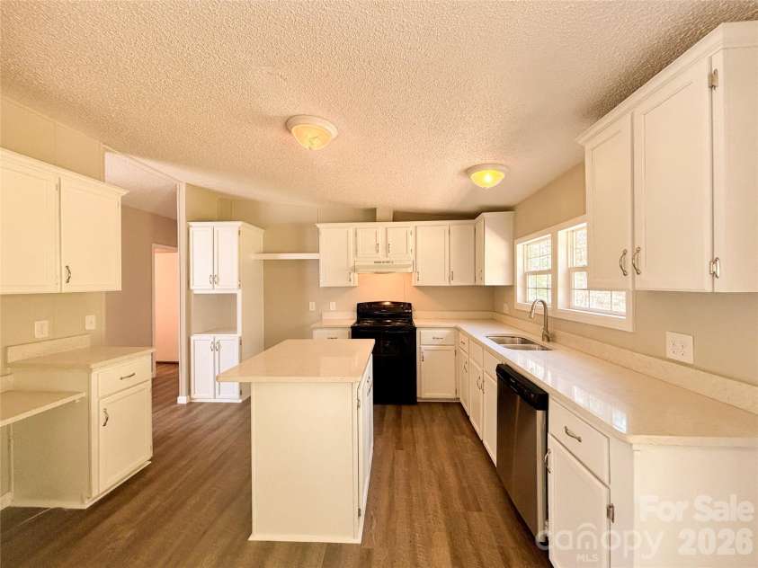 2911 Grace View Place, Granite Falls, NC 28630.  MLS# CAR4364796, YatesRealty ID 19221. 