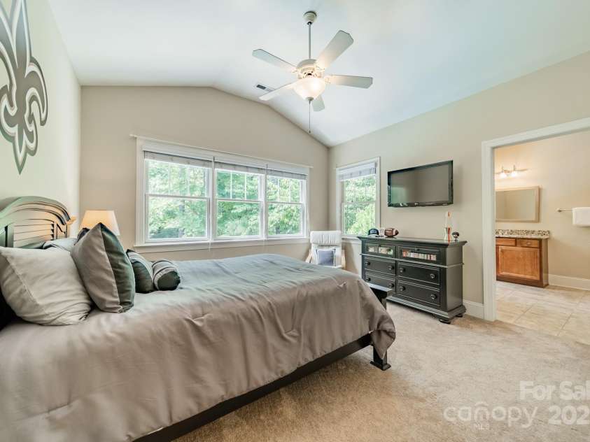 4319 Sailview Drive, Denver, NC 28037.  MLS# CAR4260378, YatesRealty ID 19222. 