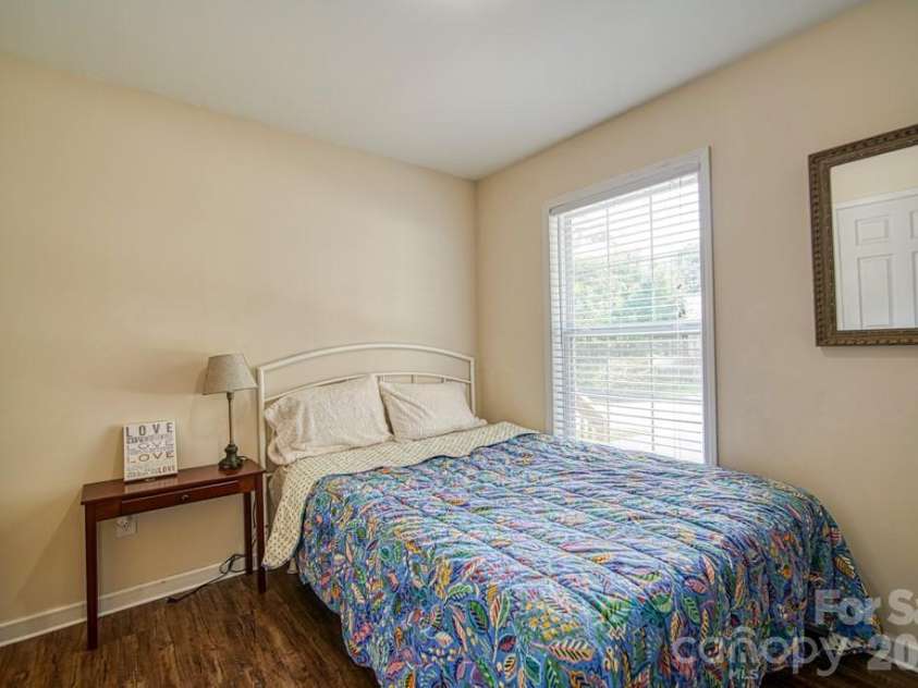 136 Newberry Drive, Fletcher, NC 28732.  MLS# CAR4375233, YatesRealty ID 19223. 