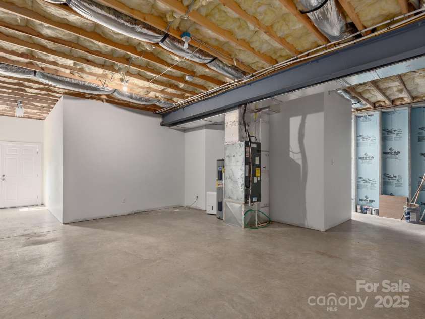 44 Sunnyview Terrace, Asheville, NC 28806.  MLS# CAR4252783, YatesRealty ID 19223. 