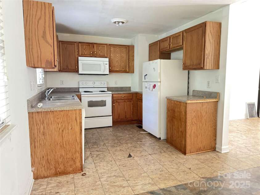 13134 Homewood Drive, Charlotte, NC 28262.  MLS# CAR4255876, YatesRealty ID 19224. 