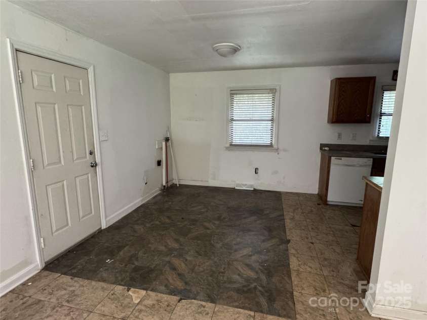 13134 Homewood Drive, Charlotte, NC 28262.  MLS# CAR4255876, YatesRealty ID 19224. 