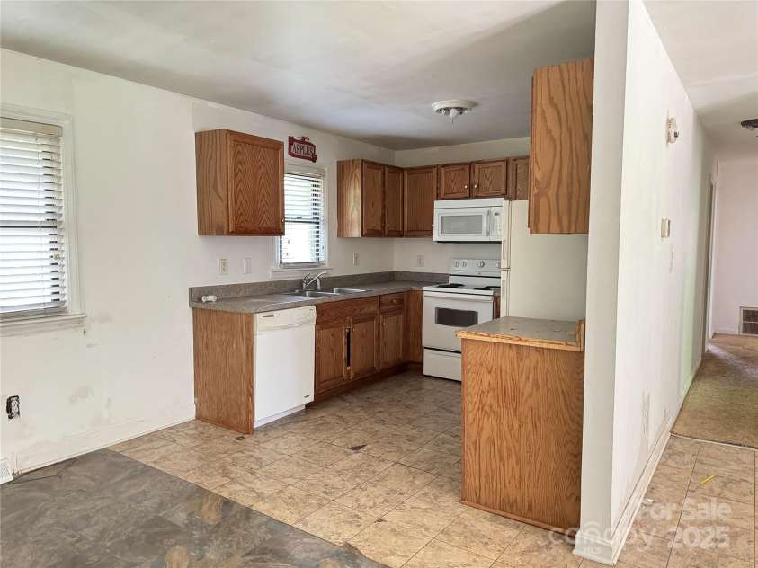 13134 Homewood Drive, Charlotte, NC 28262.  MLS# CAR4255876, YatesRealty ID 19224. 