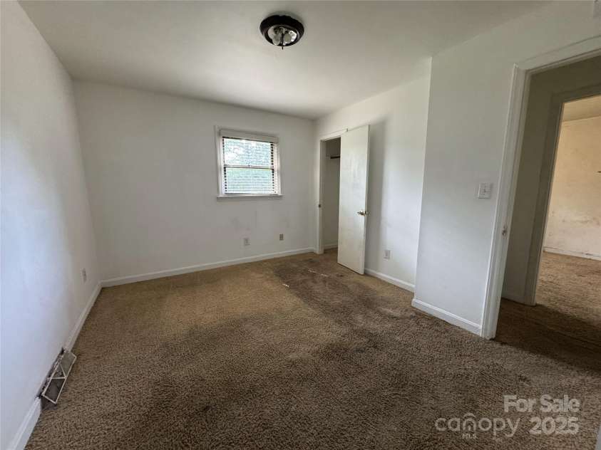 13134 Homewood Drive, Charlotte, NC 28262.  MLS# CAR4255876, YatesRealty ID 19224. 