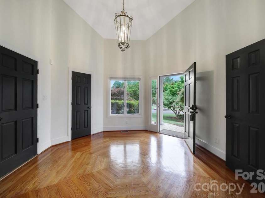 120 Royal Pointe Way, Mooresville, NC 28117.  MLS# CAR4391767, YatesRealty ID 19225. 