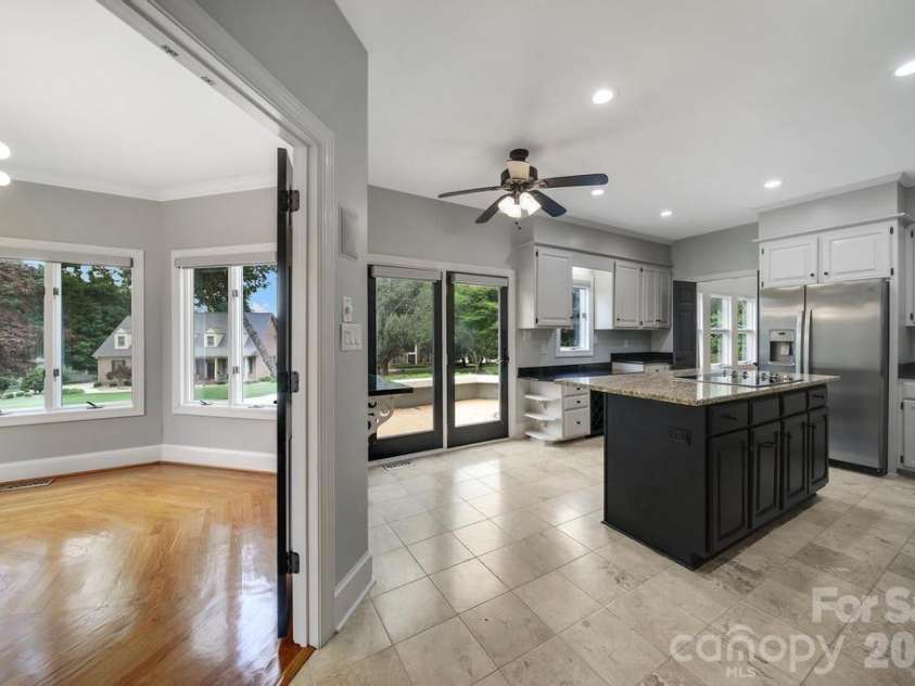 120 Royal Pointe Way, Mooresville, NC 28117.  MLS# CAR4391767, YatesRealty ID 19225. 