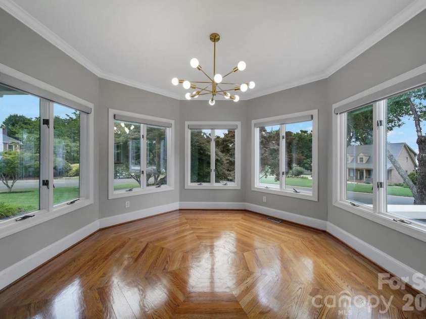 120 Royal Pointe Way, Mooresville, NC 28117.  MLS# CAR4391767, YatesRealty ID 19225. 