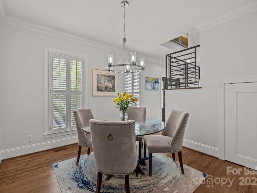 6916 Cameron Glen Drive, Charlotte, NC 28210.  MLS# CAR4267491, YatesRealty ID 19225. 