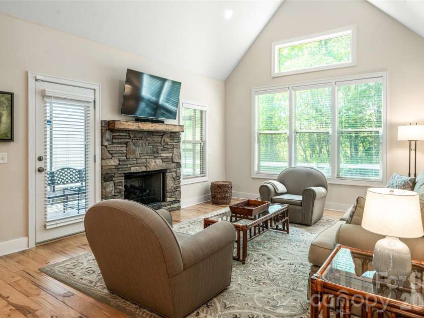 58 River Bend Lane, Fletcher, NC 28732.  MLS# CAR4376880, YatesRealty ID 19226. 