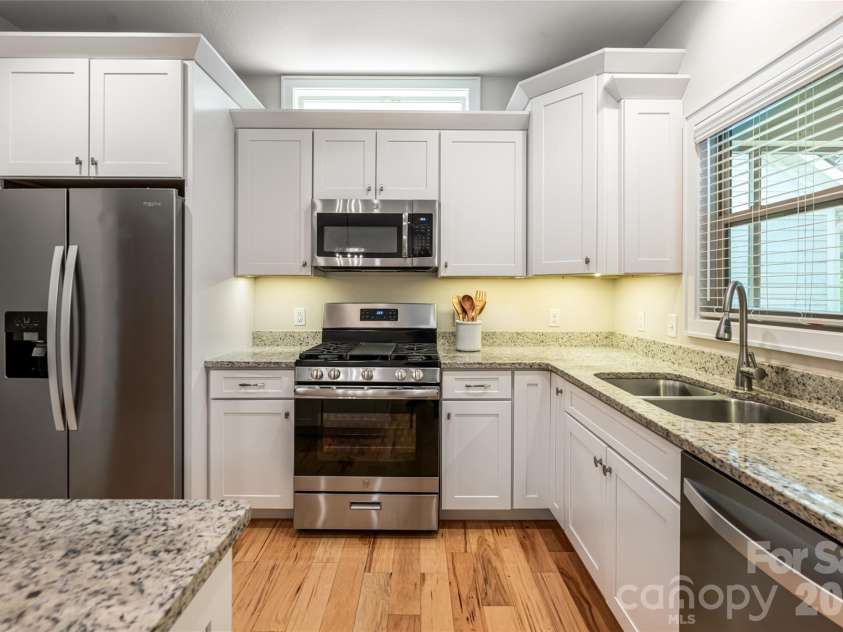 58 River Bend Lane, Fletcher, NC 28732.  MLS# CAR4376880, YatesRealty ID 19226. 
