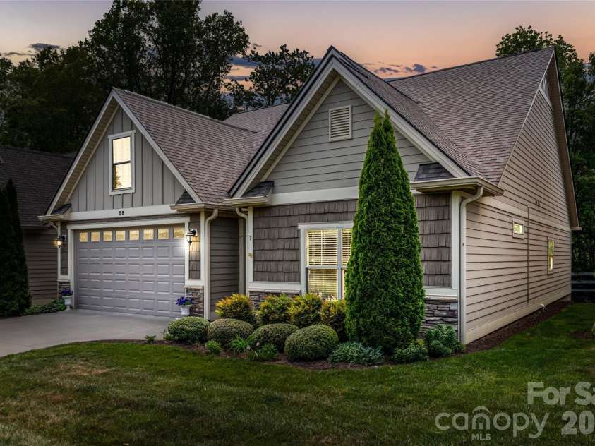 58 River Bend Lane, Fletcher, NC 28732.  MLS# CAR4376880, YatesRealty ID 19226. 