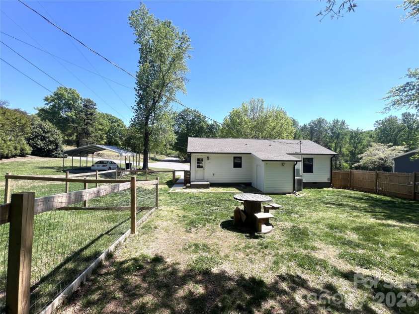 1003 Cansler Street, Kings Mountain, NC 28086.  MLS# CAR4335107, YatesRealty ID 19227. 