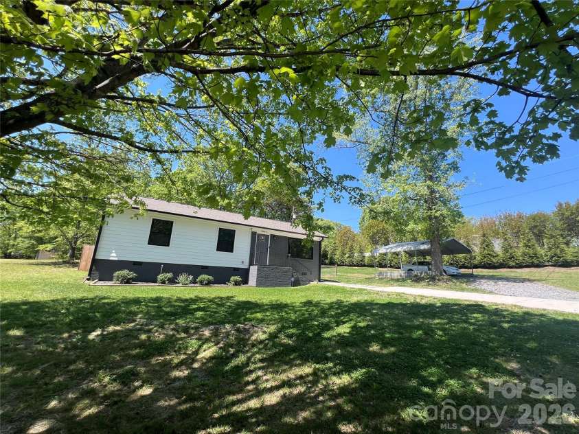 1003 Cansler Street, Kings Mountain, NC 28086.  MLS# CAR4335107, YatesRealty ID 19227. 