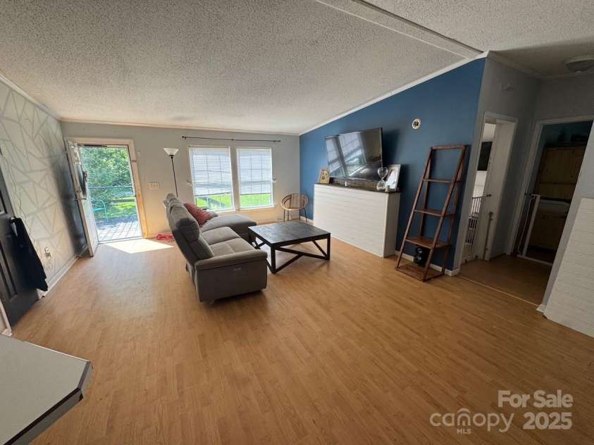 13211 Asbury Chapel Road, Huntersville, NC 28078.  MLS# CAR4266625, YatesRealty ID 19227. 