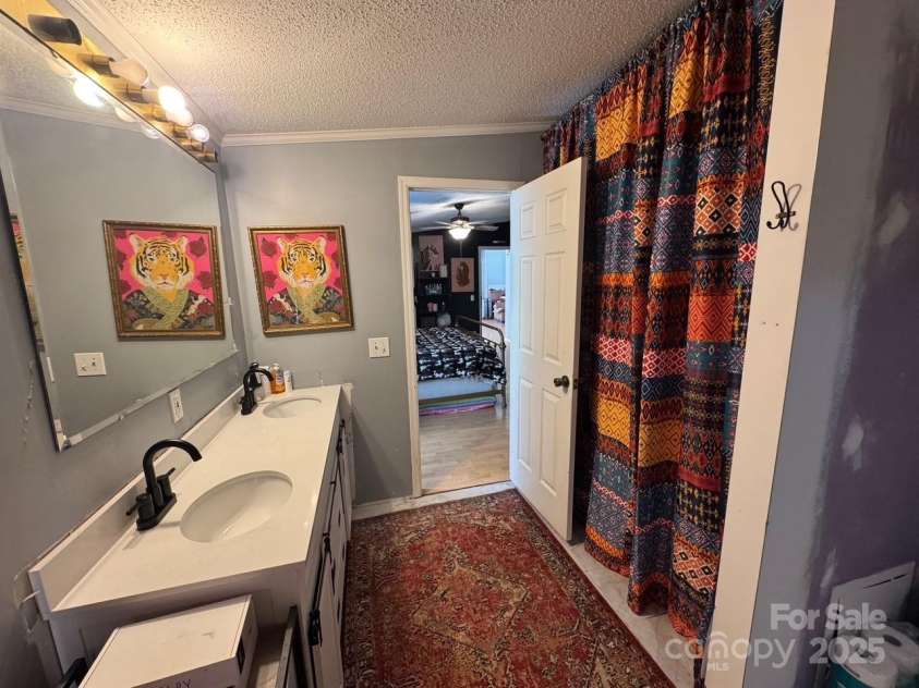 13211 Asbury Chapel Road, Huntersville, NC 28078.  MLS# CAR4266625, YatesRealty ID 19227. 