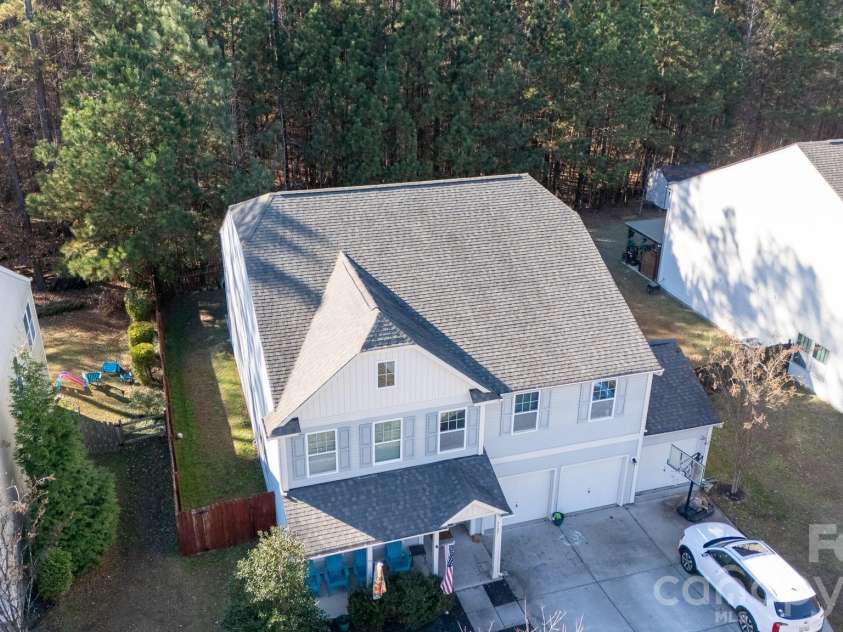 3121 Crosswind Drive, Fort Mill, SC 29707.  MLS# CAR4325644, YatesRealty ID 19228. 