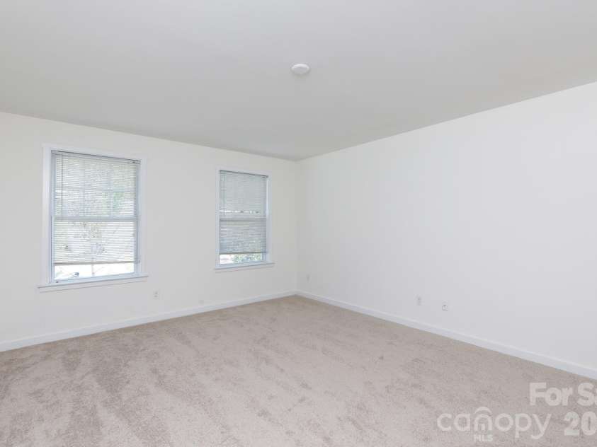 3121 Crosswind Drive, Fort Mill, SC 29707.  MLS# CAR4325644, YatesRealty ID 19228. 