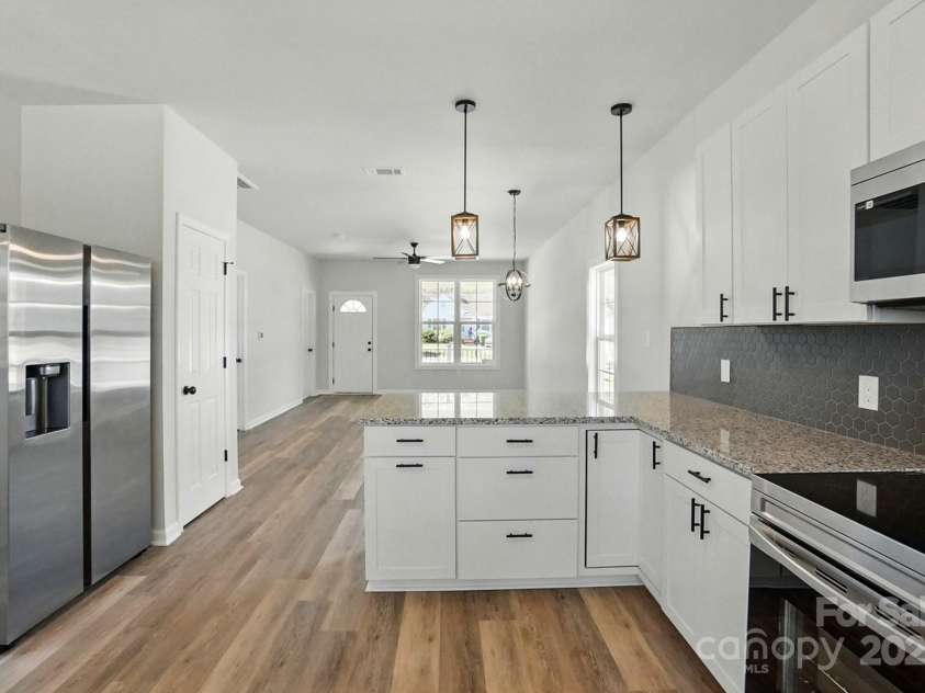 414 Clinton Avenue, Lancaster, SC 29720.  MLS# CAR4188657, YatesRealty ID 19228. Kitchen