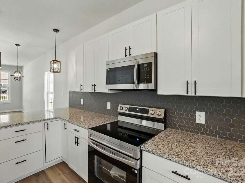 414 Clinton Avenue, Lancaster, SC 29720.  MLS# CAR4188657, YatesRealty ID 19228. Stainless appliances