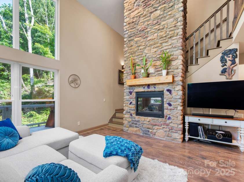 243 Blueberry Lane, Swannanoa, NC 28778.  MLS# CAR4267496, YatesRealty ID 19229. 