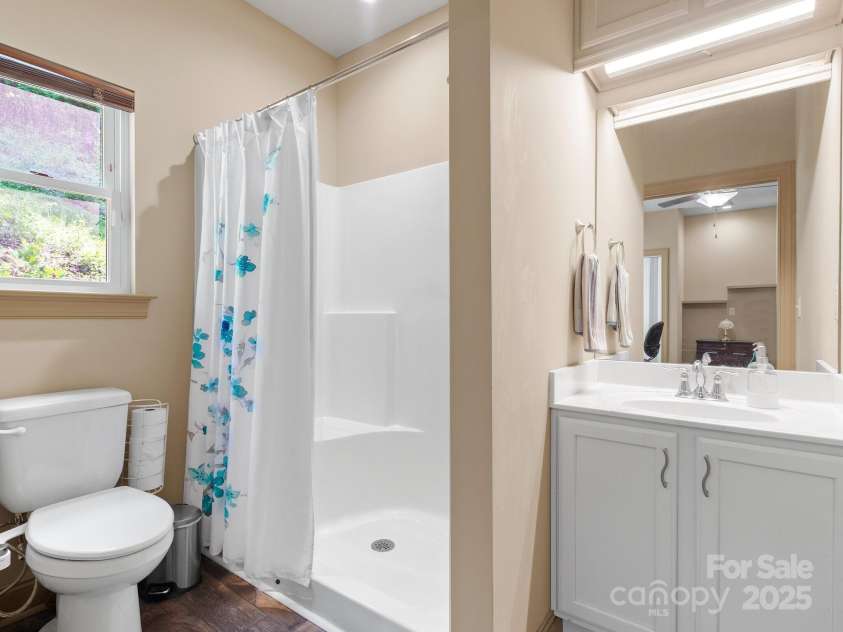 243 Blueberry Lane, Swannanoa, NC 28778.  MLS# CAR4267496, YatesRealty ID 19229. 