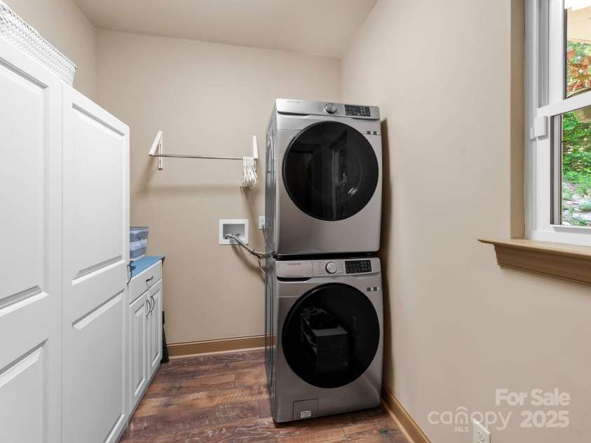 243 Blueberry Lane, Swannanoa, NC 28778.  MLS# CAR4267496, YatesRealty ID 19229. 