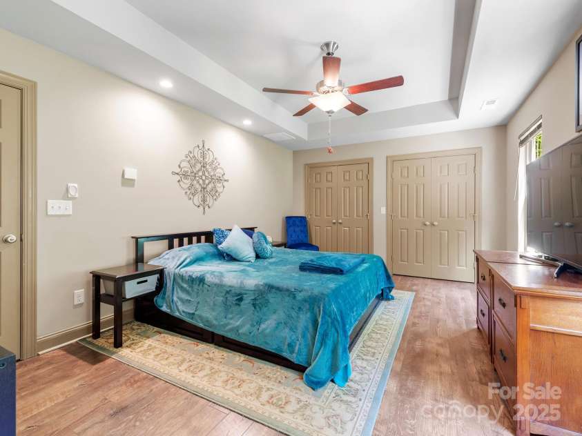 243 Blueberry Lane, Swannanoa, NC 28778.  MLS# CAR4267496, YatesRealty ID 19229. 