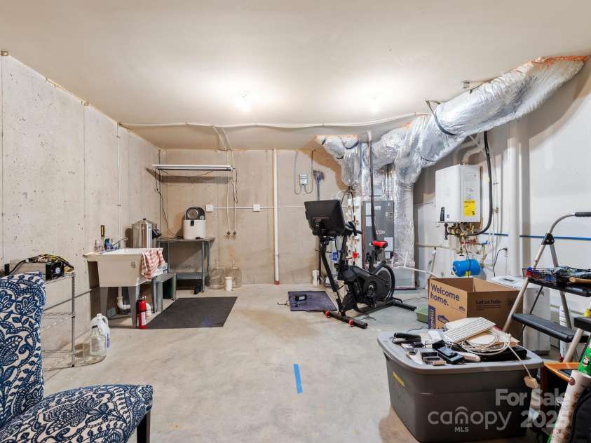 243 Blueberry Lane, Swannanoa, NC 28778.  MLS# CAR4267496, YatesRealty ID 19229. 