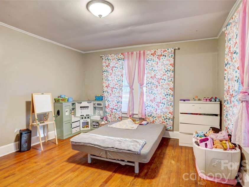 2495 Centergrove Road, Kannapolis, NC 28083.  MLS# CAR4309361, YatesRealty ID 1923. Bed 3