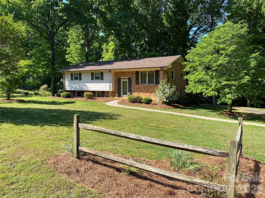 234 Suncrest Road, Cherryville, NC 28021.  MLS# CAR4372354, YatesRealty ID 19230. Front